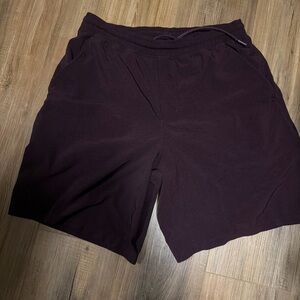 Lululemon pace breaker XL lined 7 inch maroon shorts